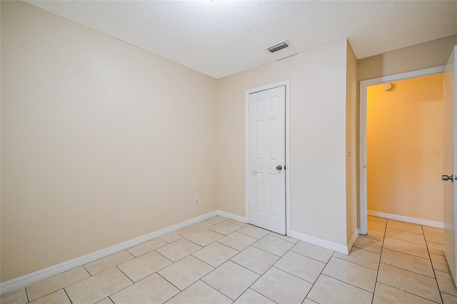 Image 13 of 33 For 908 Van Lieu Street