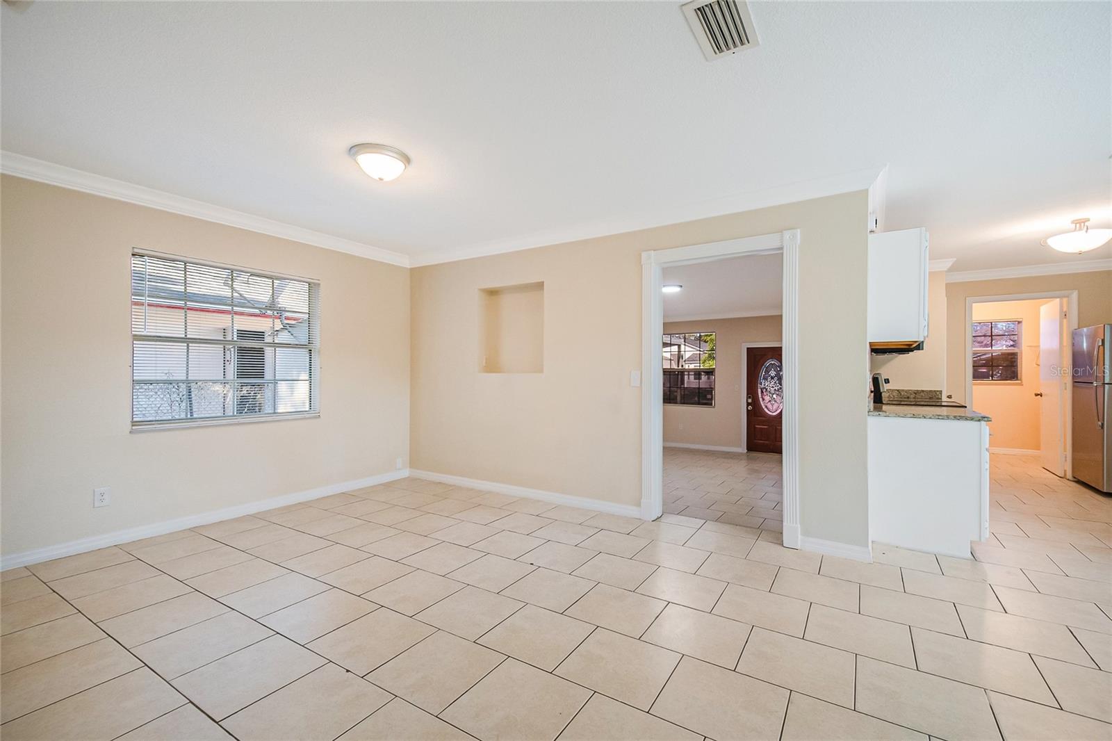 Image 2 of 33 For 908 Van Lieu Street