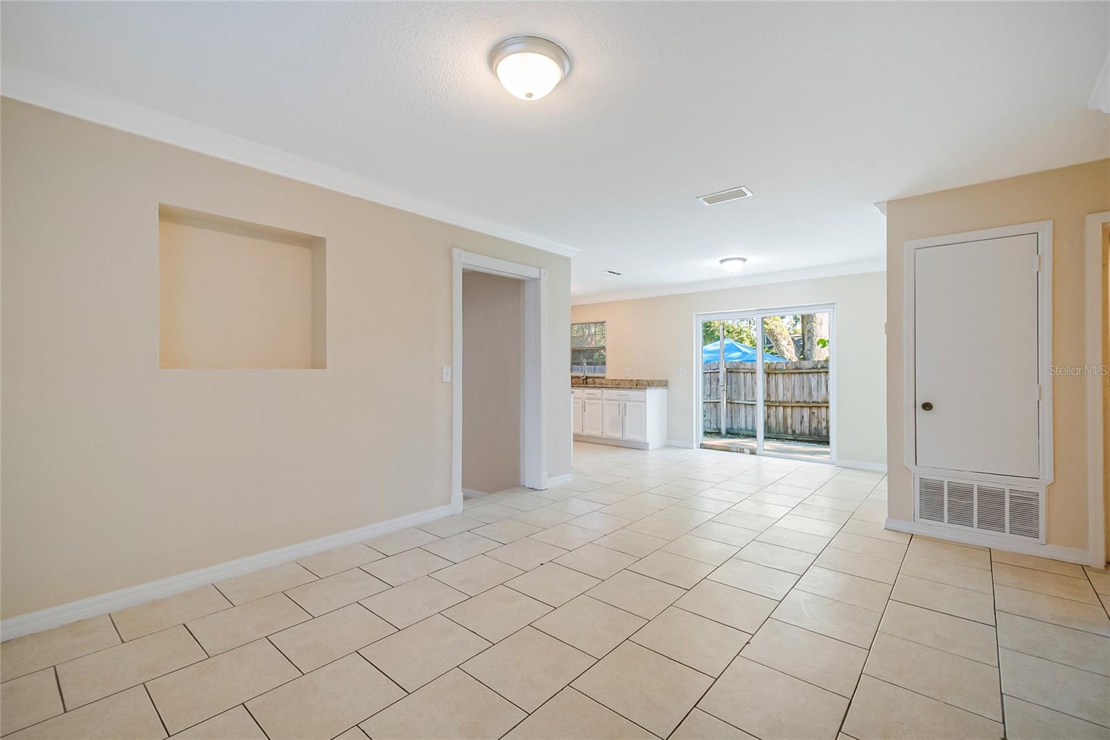 Image 20 of 33 For 908 Van Lieu Street