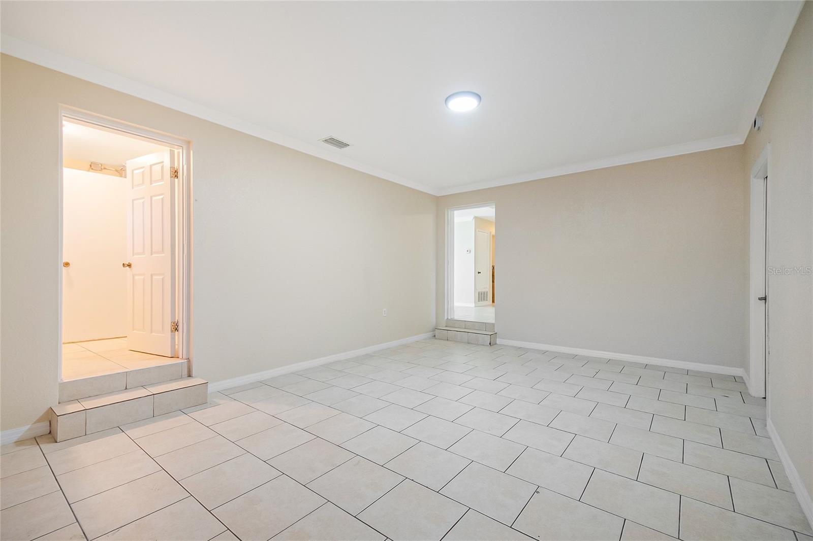 Image 27 of 33 For 908 Van Lieu Street