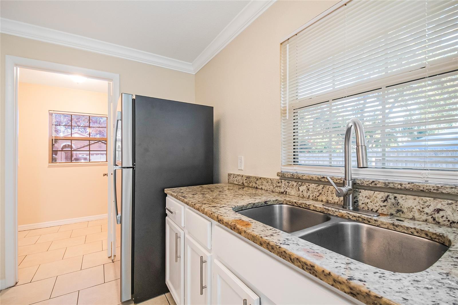 Image 7 of 33 For 908 Van Lieu Street