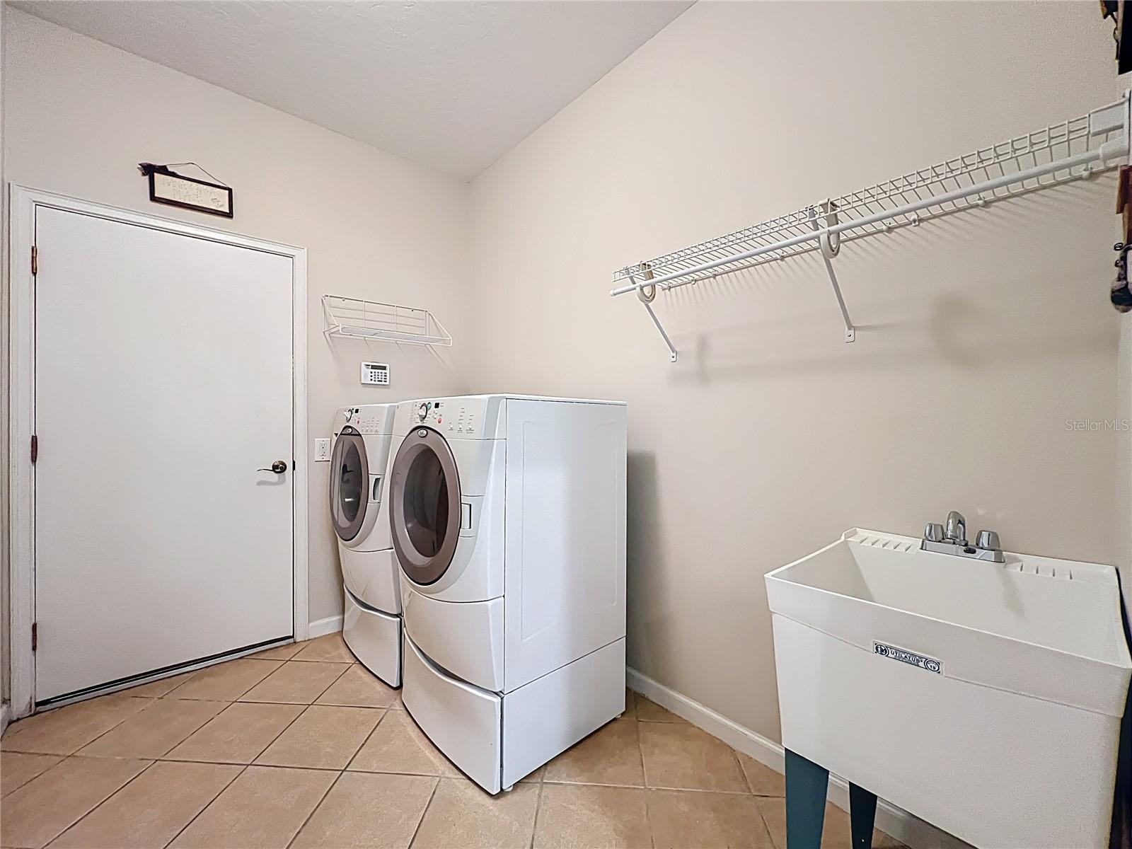 Image 21 of 42 For 6977 Floristana Drive