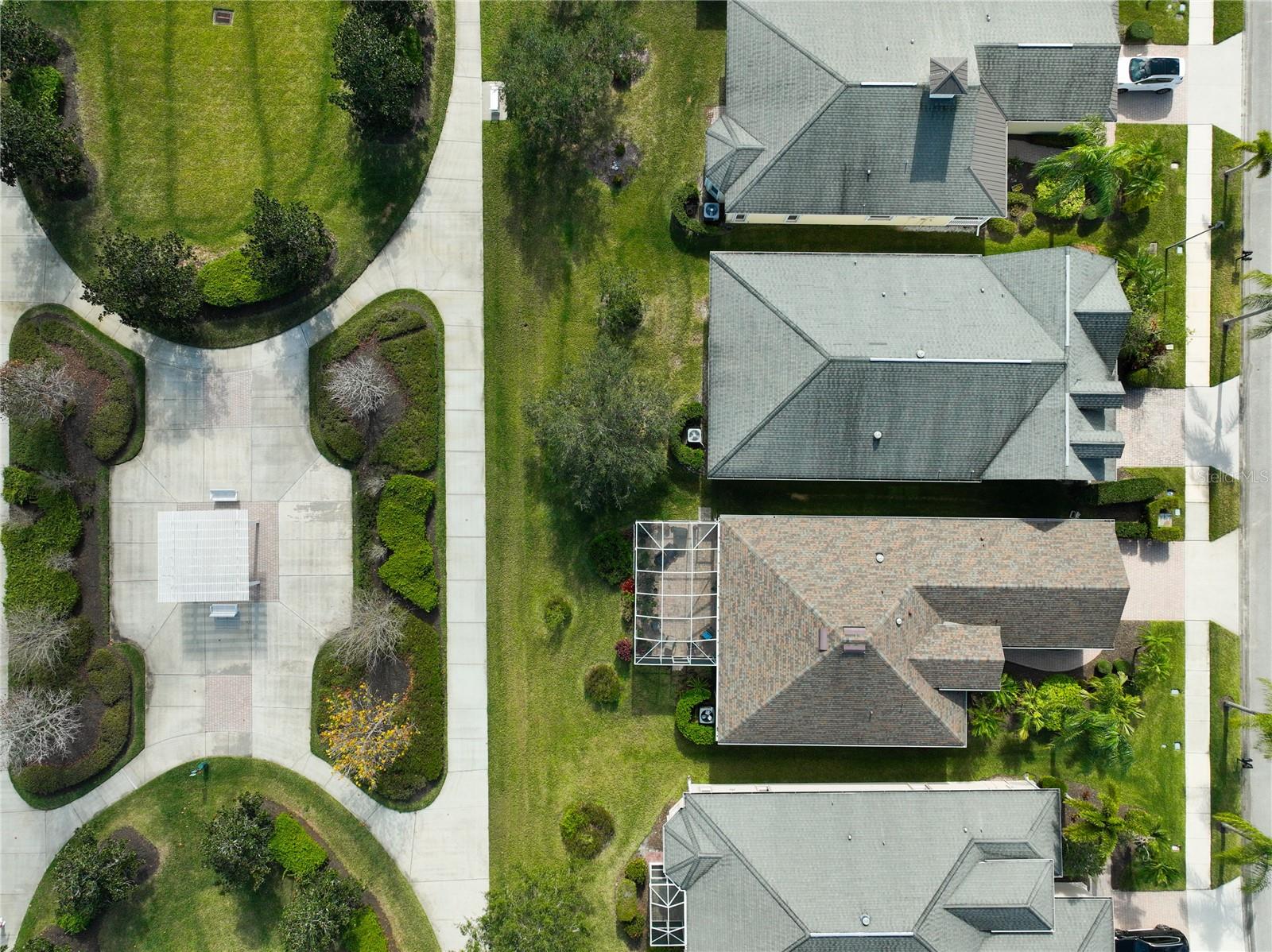 Image 33 of 42 For 6977 Floristana Drive