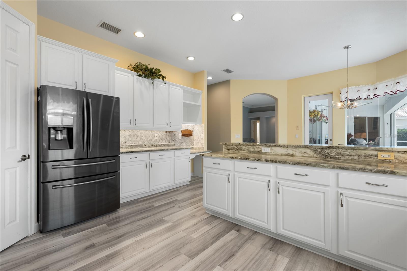 Image 17 of 44 For 6806 Coyote Ridge Court