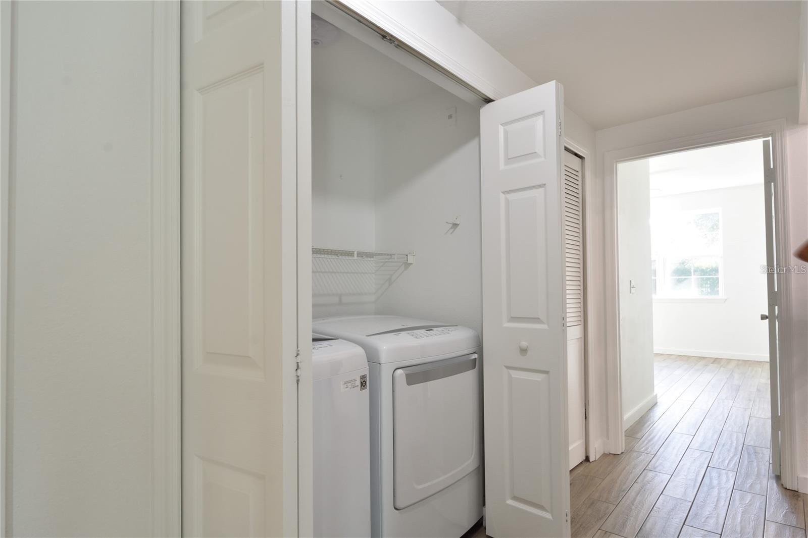 Image 7 of 32 For 3396 Parkchester Square Boulevard 104