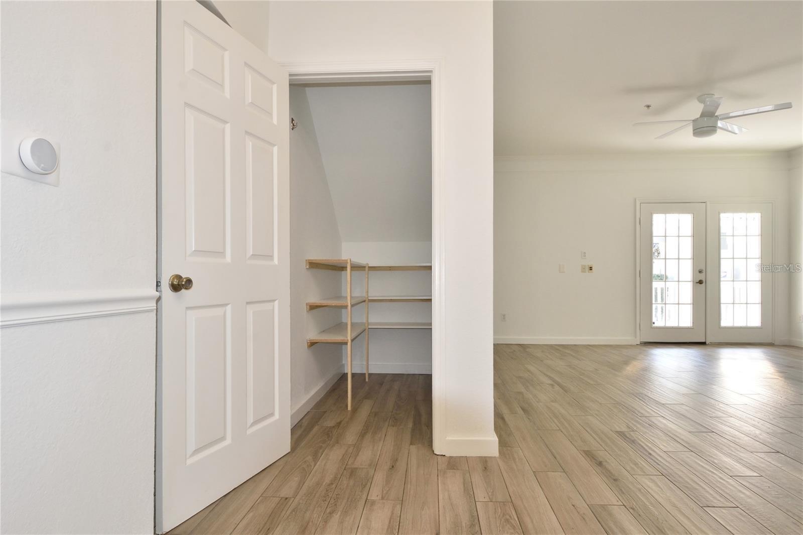 Image 9 of 32 For 3396 Parkchester Square Boulevard 104