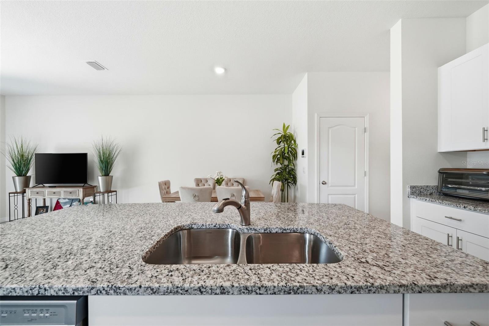 Image 11 of 51 For 1503 Isleta Loop