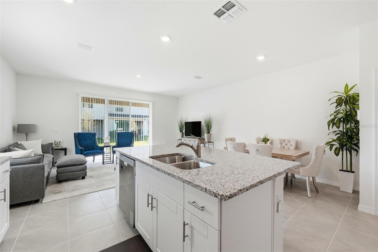 Image 12 of 51 For 1503 Isleta Loop