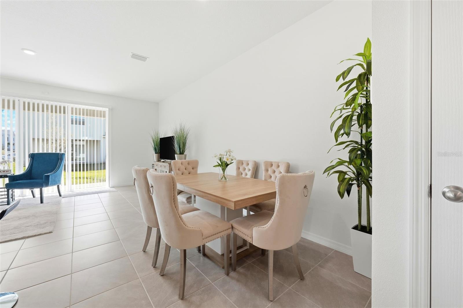 Image 14 of 51 For 1503 Isleta Loop