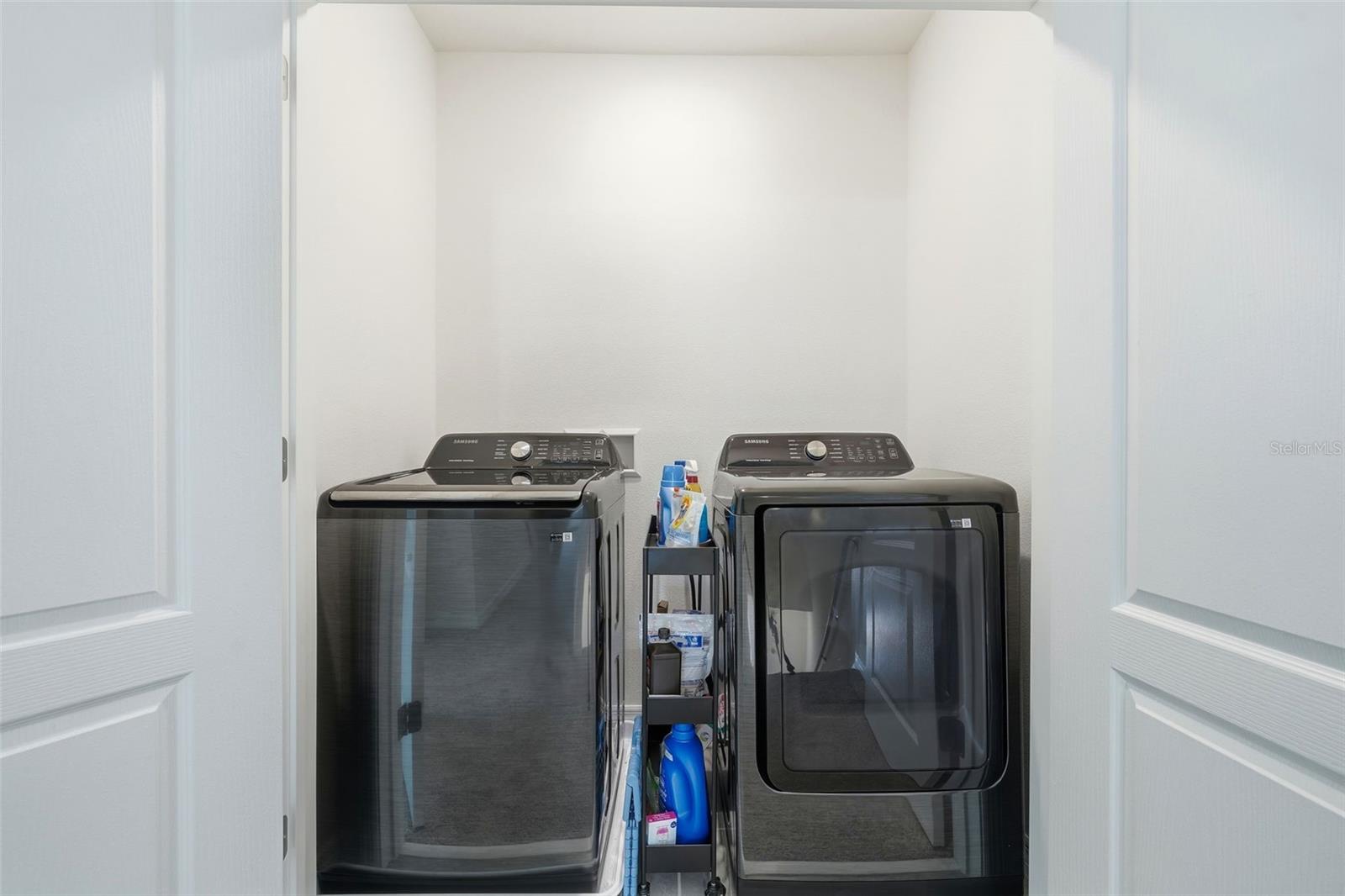 Image 30 of 51 For 1503 Isleta Loop