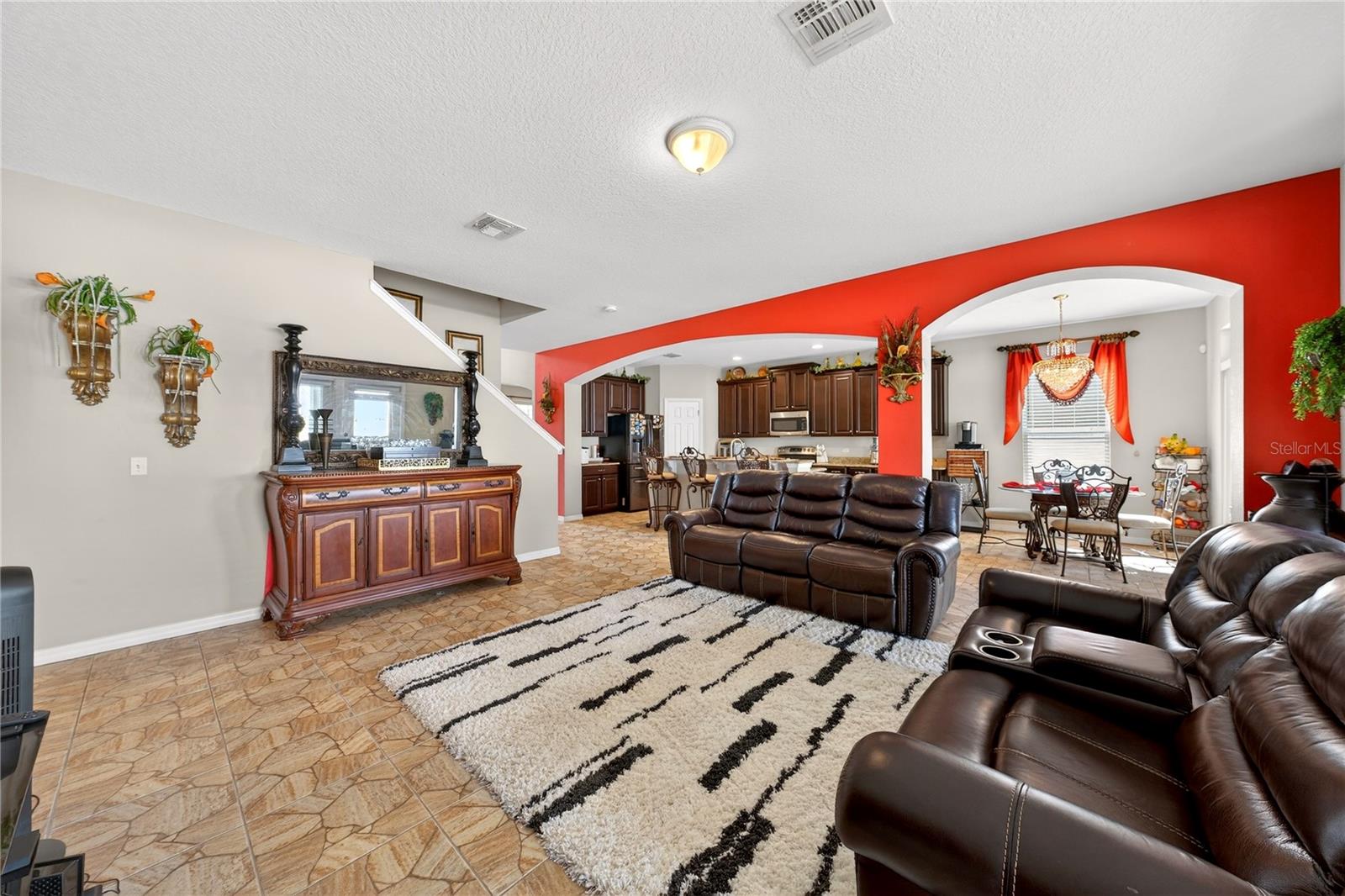 Image 20 of 72 For 882 Counts Crest Cir