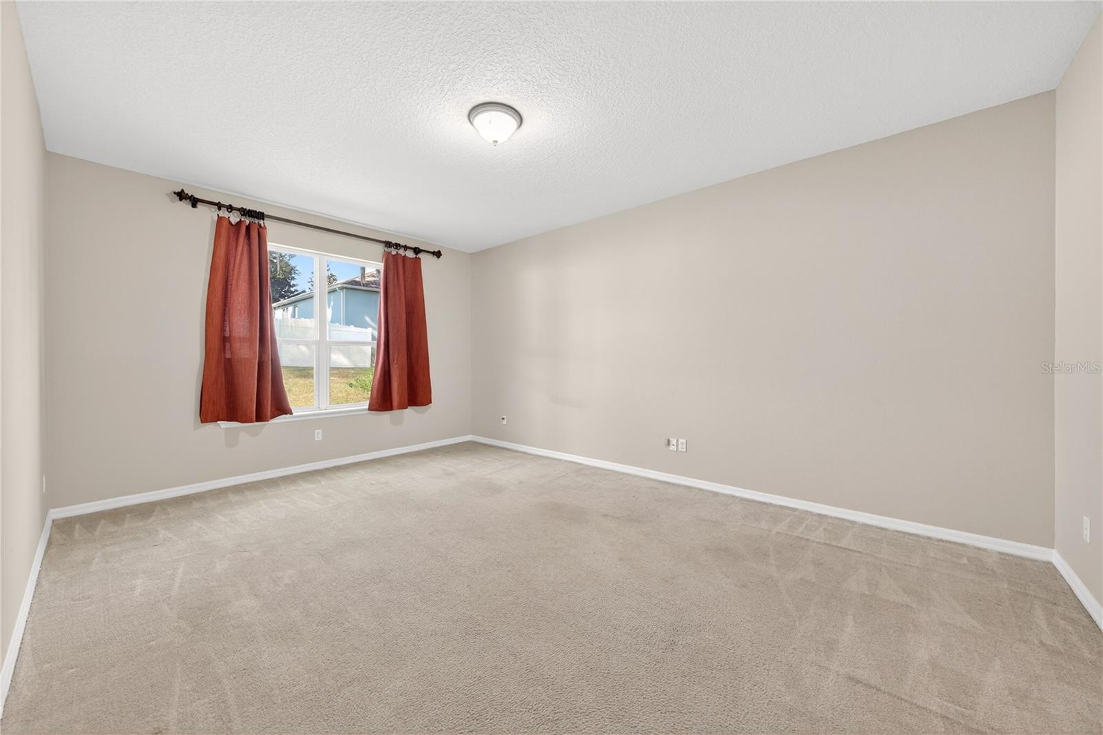 Image 23 of 72 For 882 Counts Crest Cir