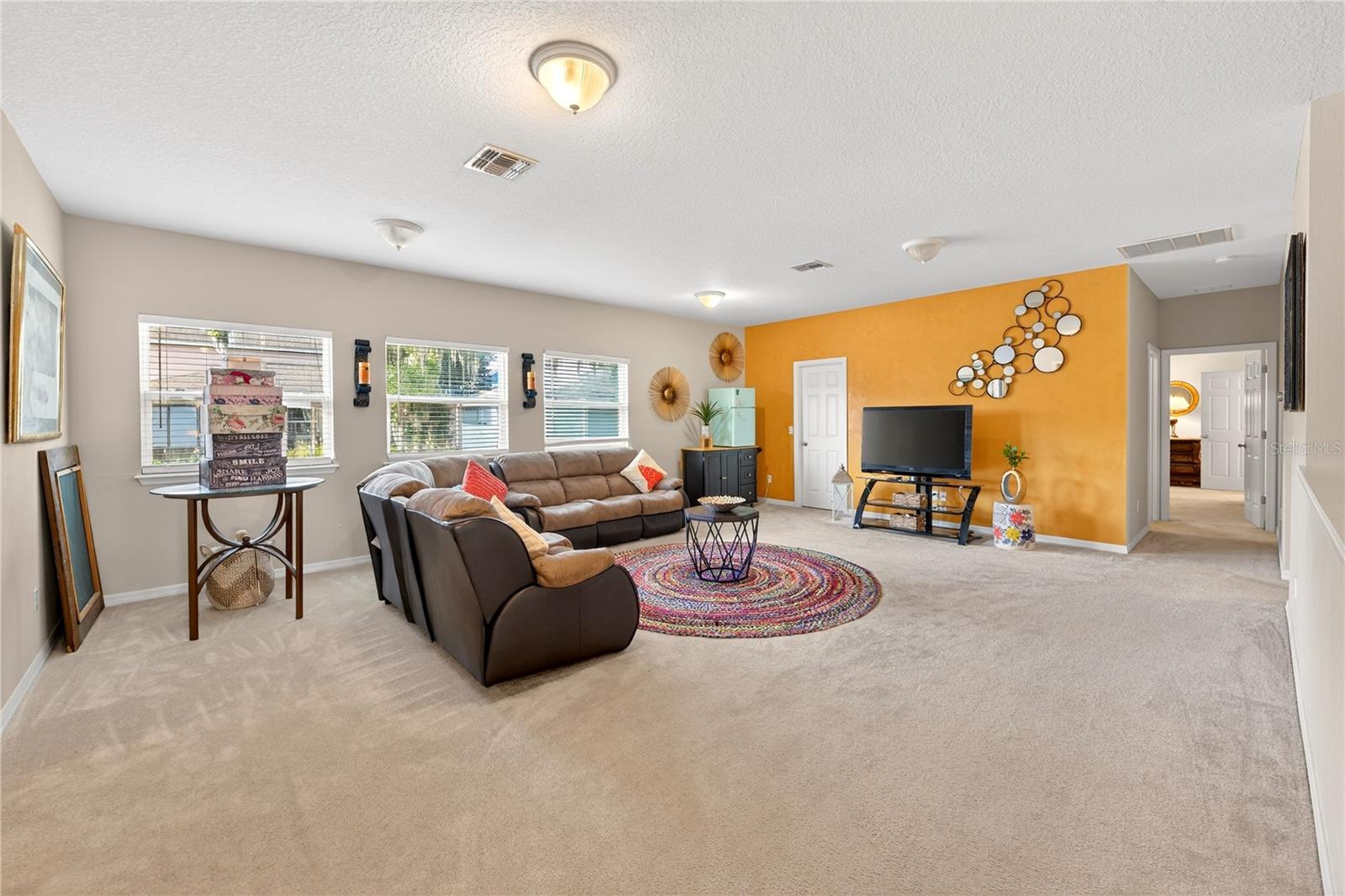 Image 34 of 72 For 882 Counts Crest Cir