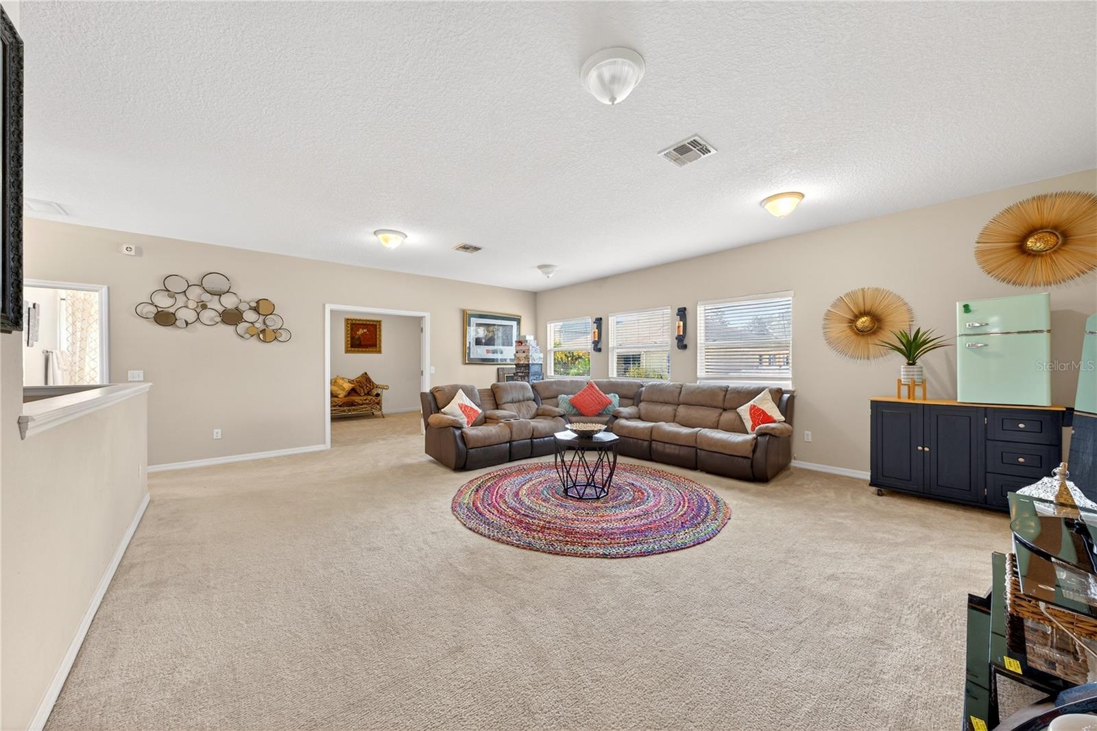 Image 35 of 72 For 882 Counts Crest Cir