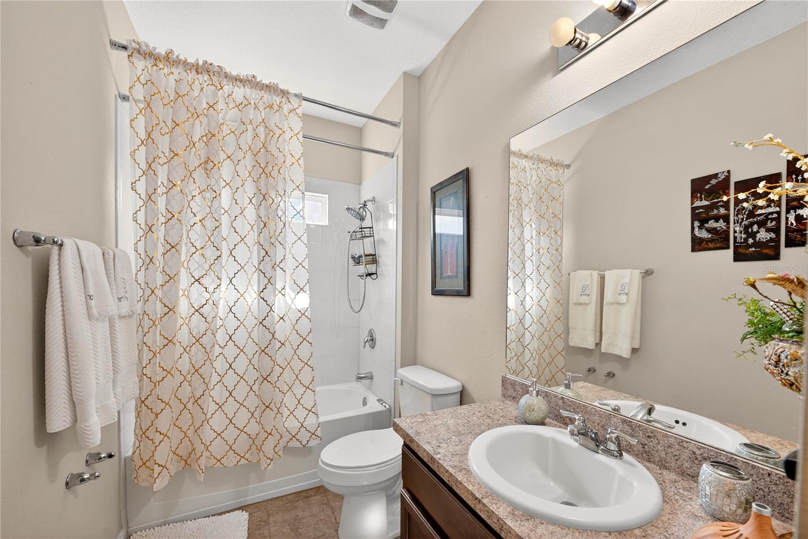 Image 39 of 72 For 882 Counts Crest Cir