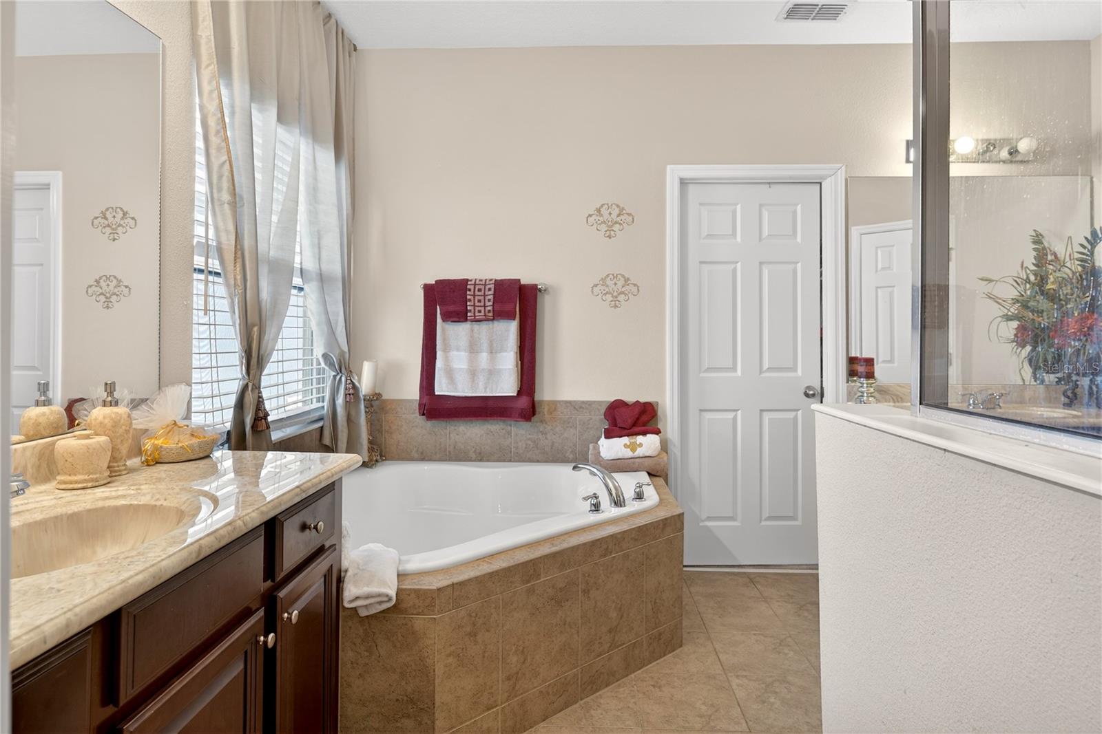 Image 58 of 72 For 882 Counts Crest Cir