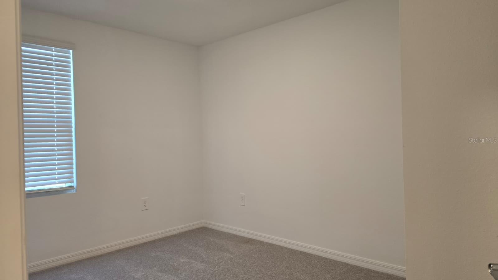 Image 7 of 11 For 2220 Portrait Street