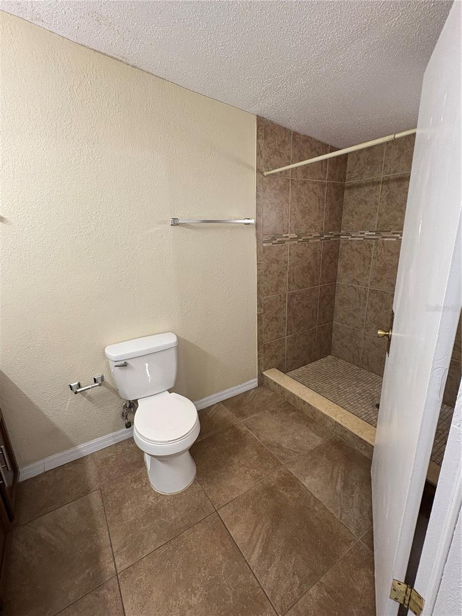 Image 16 of 22 For 710 Jackson Street