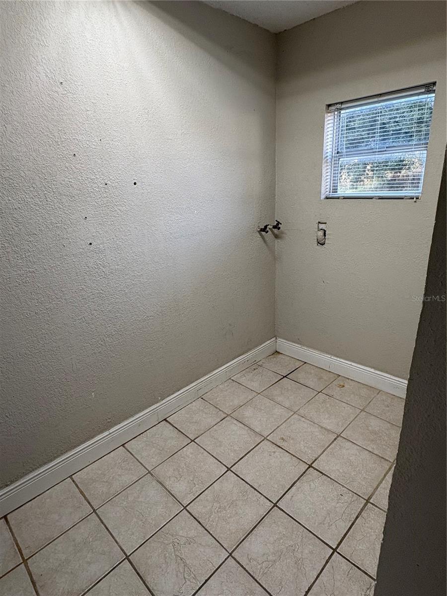 Image 20 of 22 For 710 Jackson Street