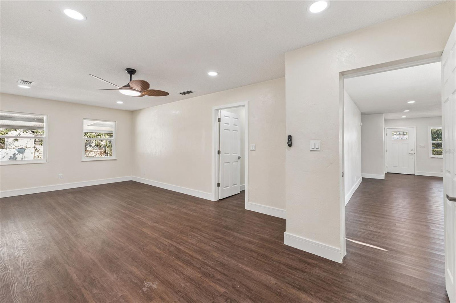 Image 11 of 33 For 1070 Libby Court