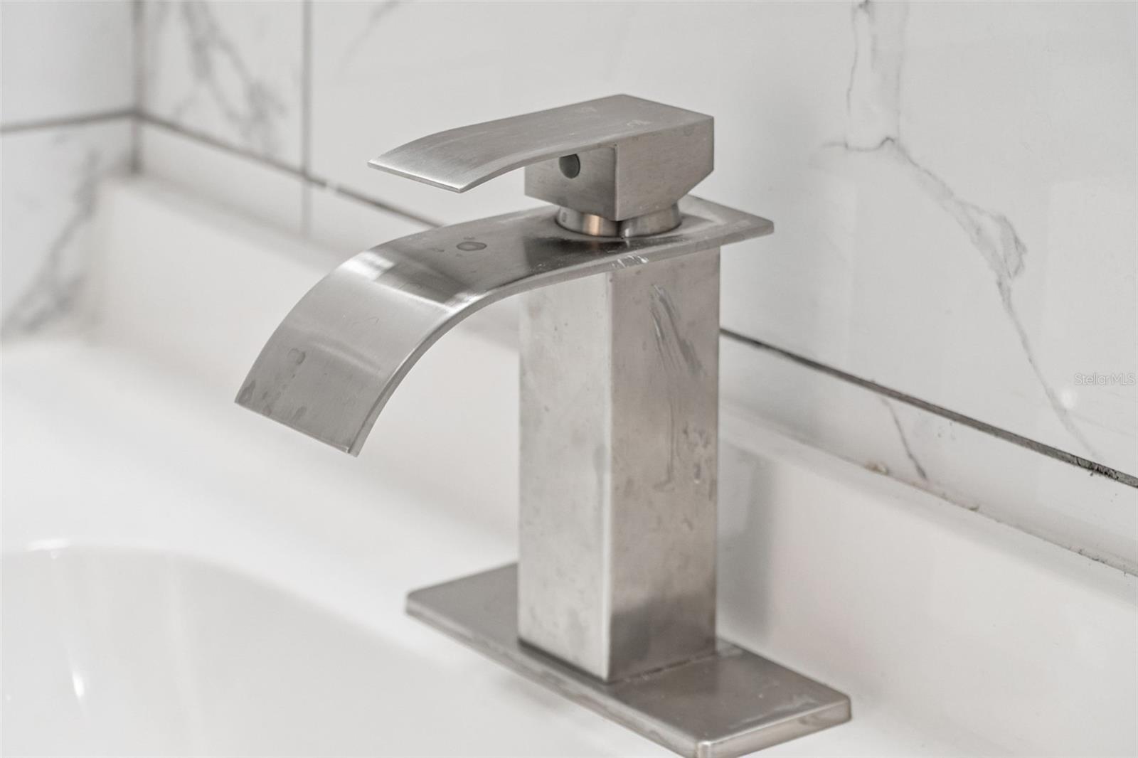 Image 23 of 33 For 1070 Libby Court