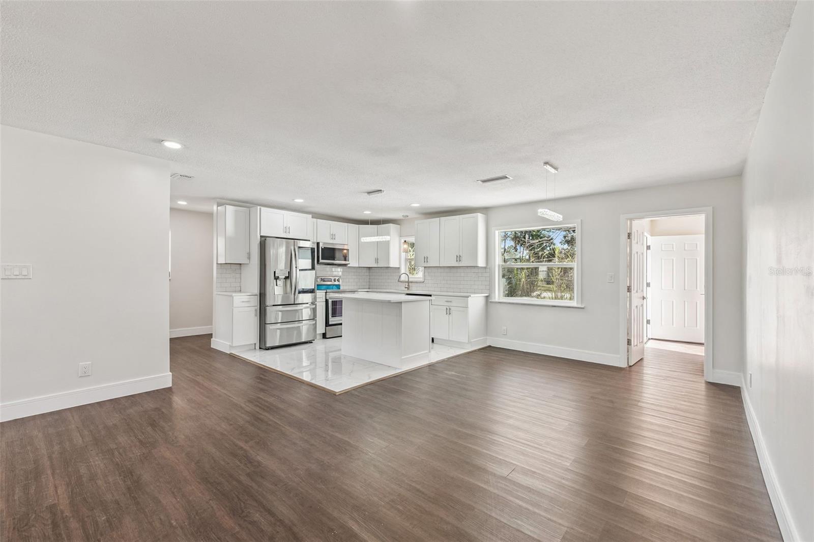 Image 8 of 33 For 1070 Libby Court