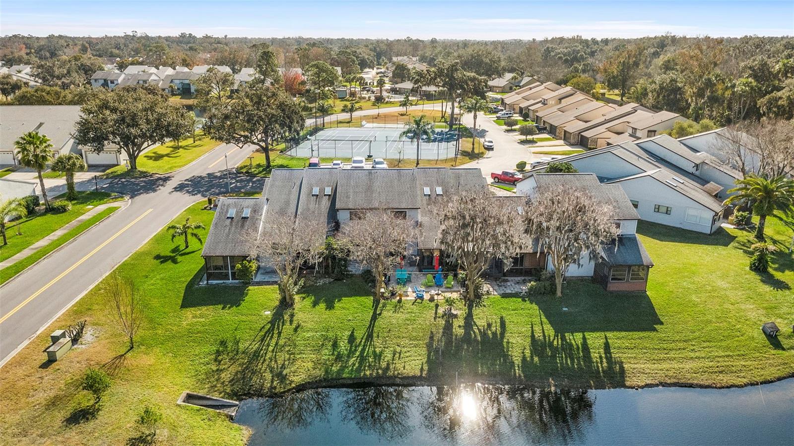 Image 39 of 44 For 347 W Castlewood Lane