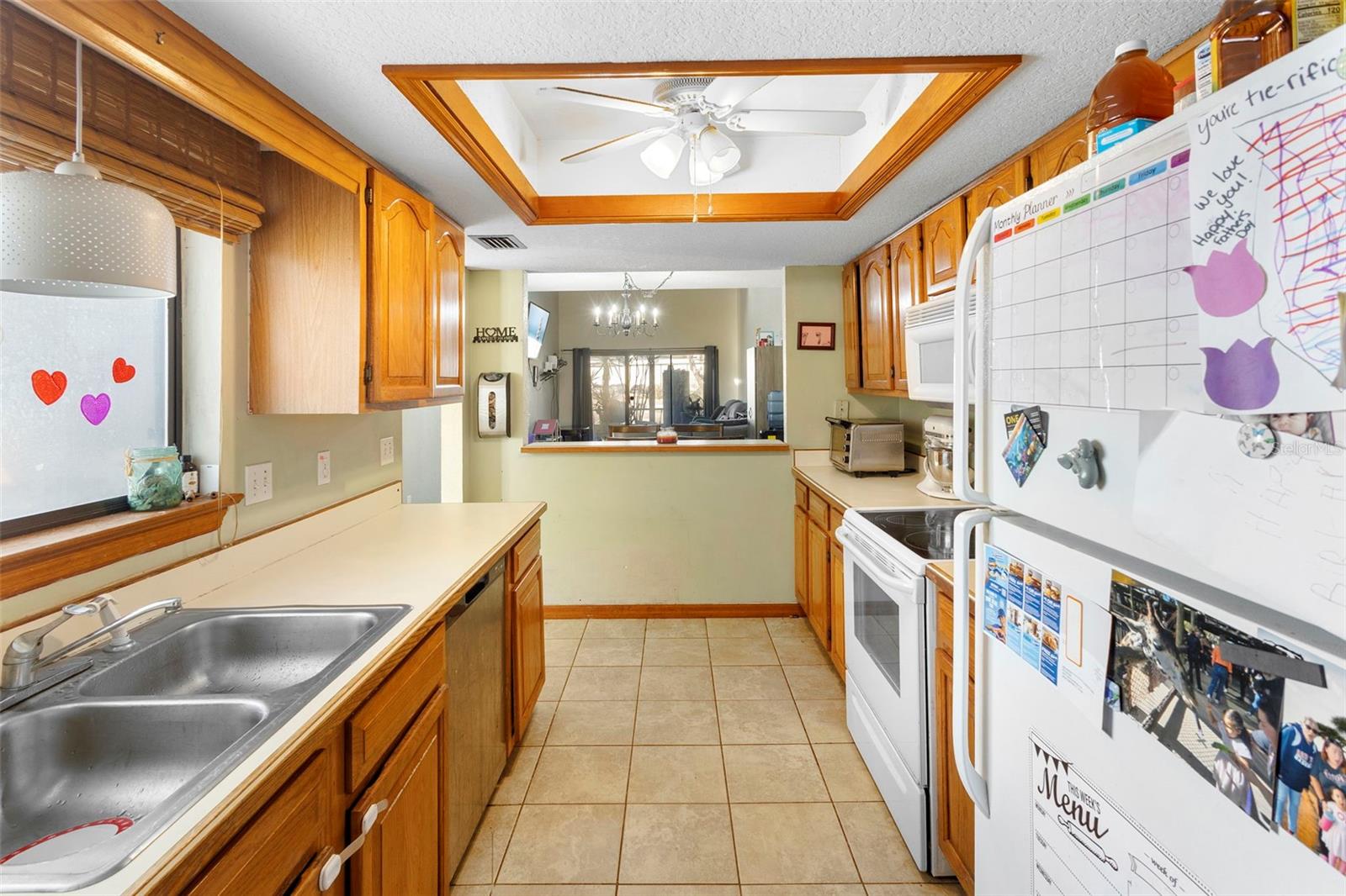 Image 9 of 44 For 347 W Castlewood Lane