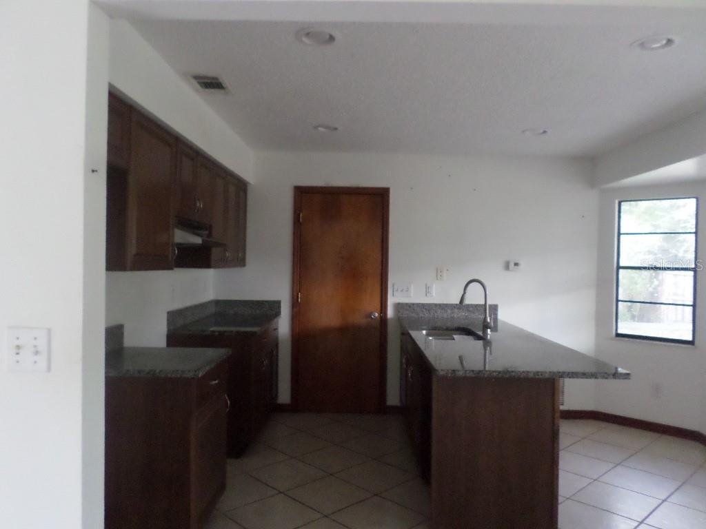 Image 6 of 12 For 2050 Swanson Drive