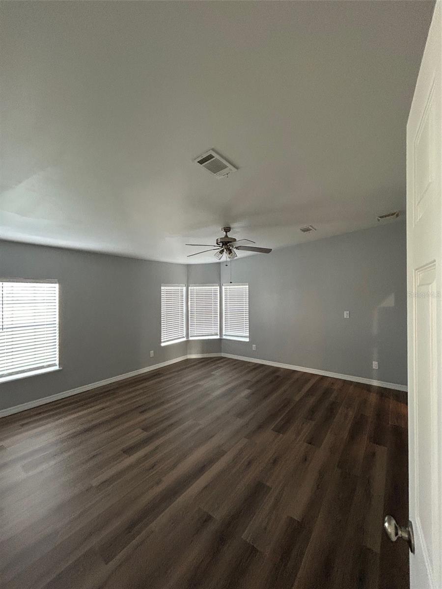 Image 10 of 37 For 20736 274th Street