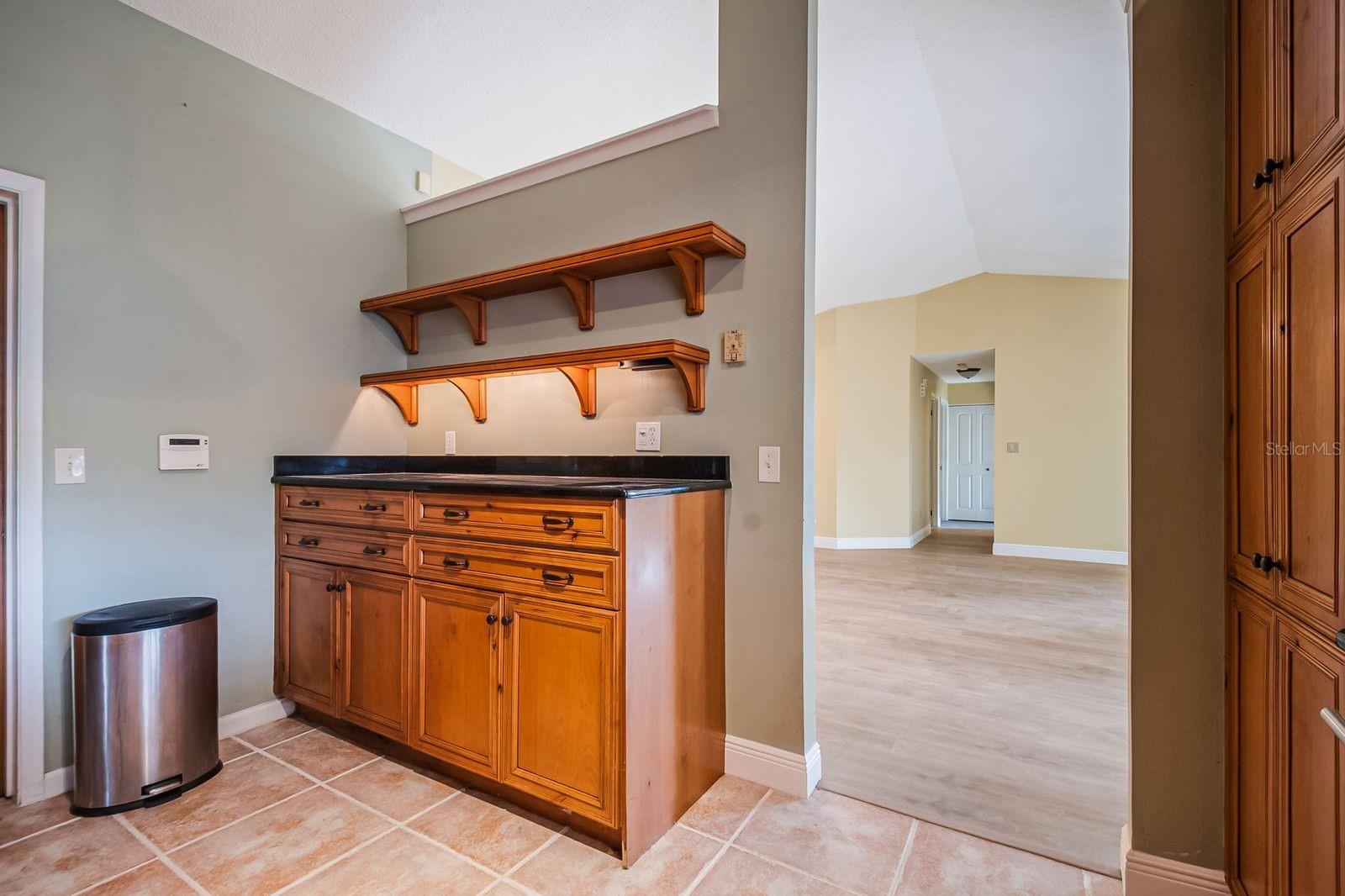 Image 10 of 23 For 1606 Prairie Lake Boulevard