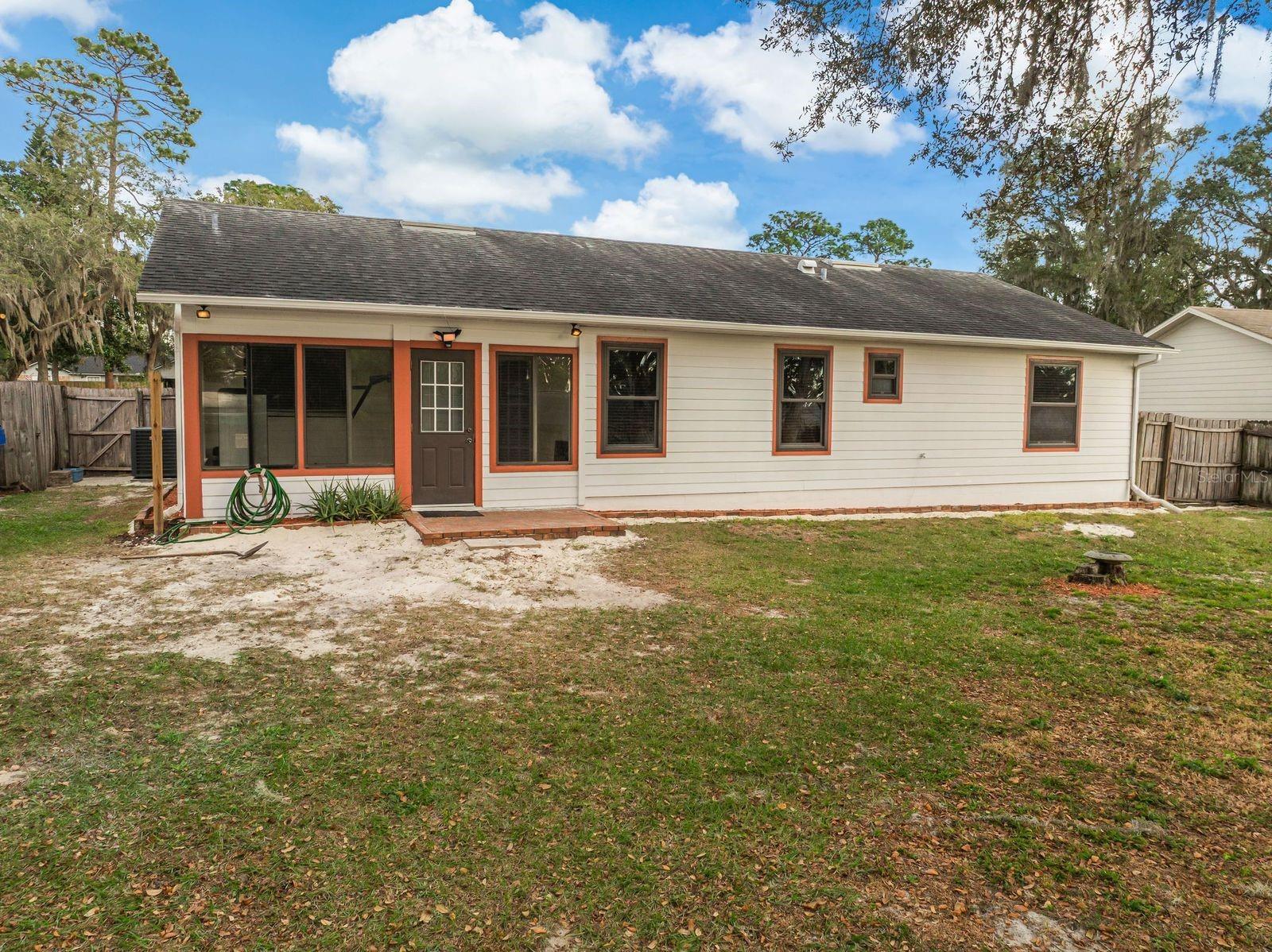 Image 21 of 23 For 1606 Prairie Lake Boulevard