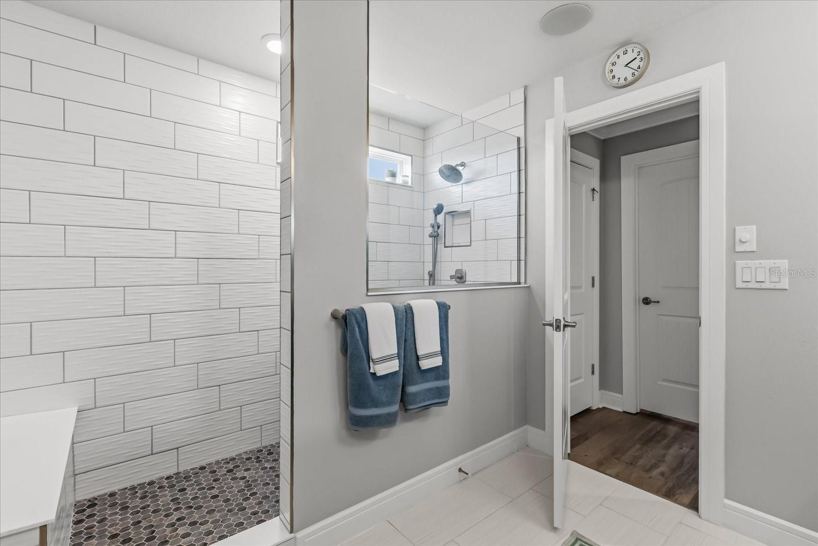 Image 22 of 58 For 3340 Buoy Circle