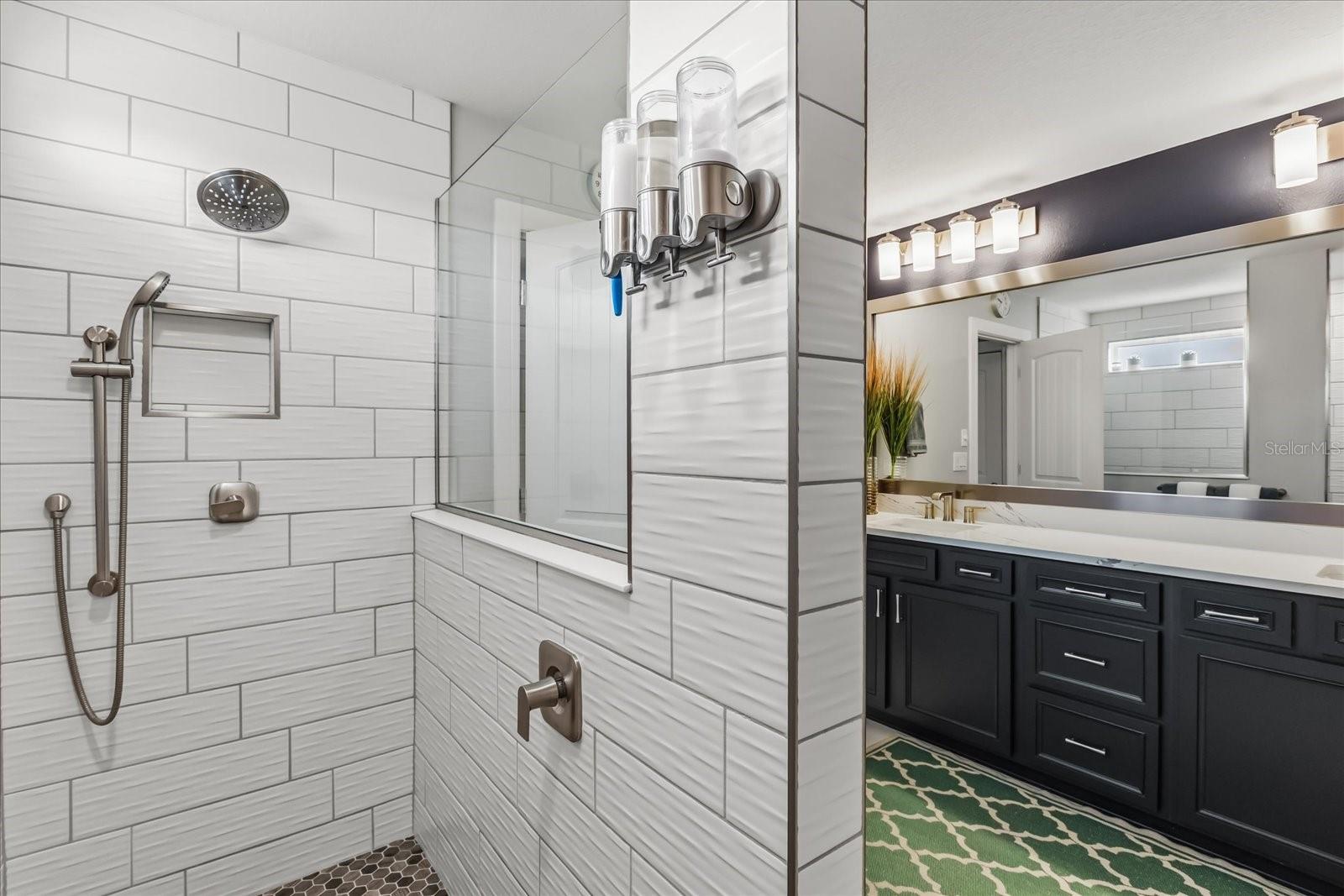 Image 23 of 58 For 3340 Buoy Circle