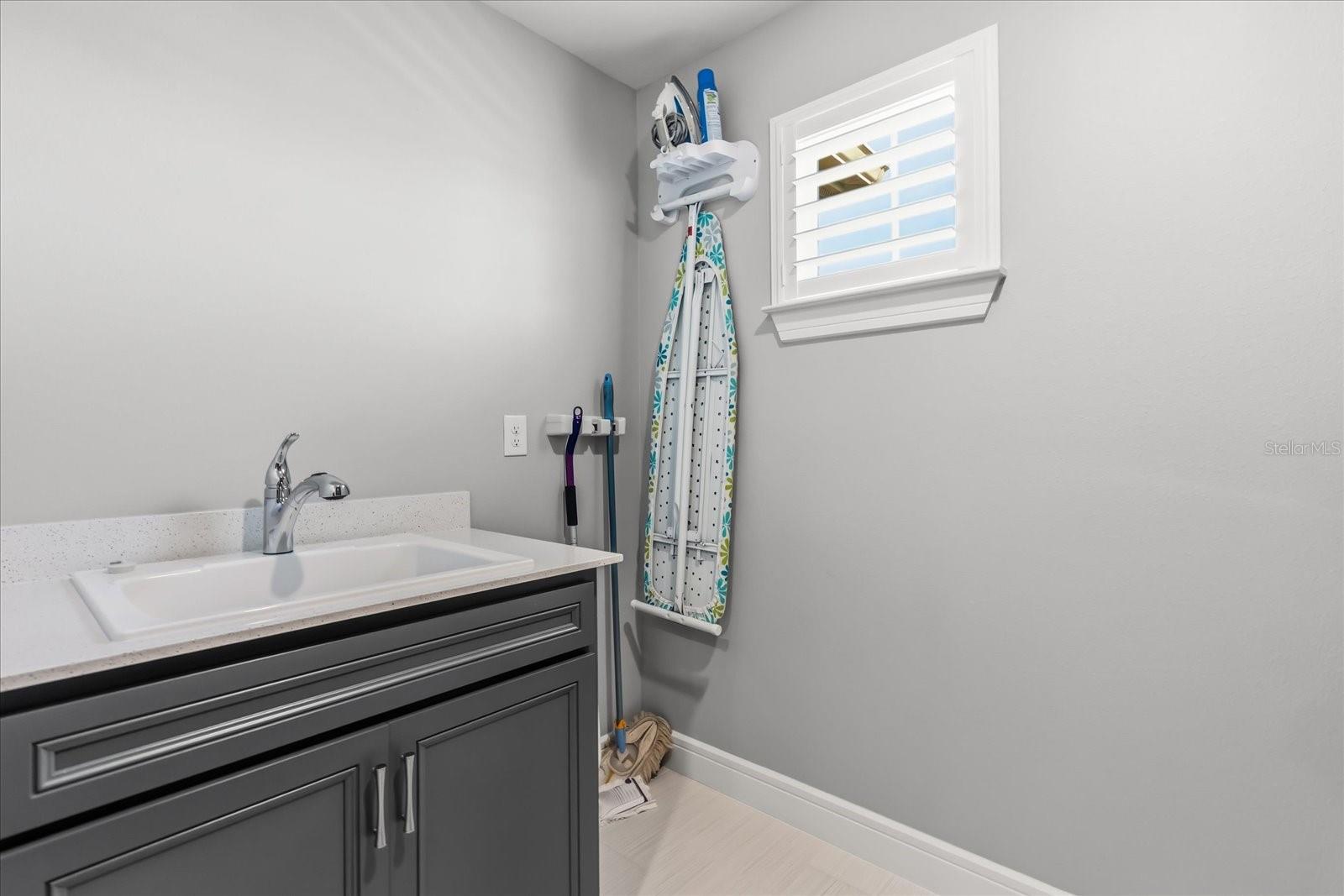 Image 41 of 58 For 3340 Buoy Circle