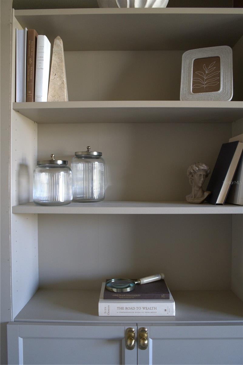 Image 11 of 47 For 4330 Meandering Bay