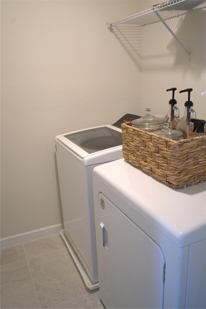 Image 22 of 47 For 4330 Meandering Bay