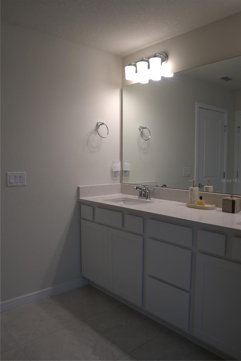 Image 41 of 47 For 4330 Meandering Bay