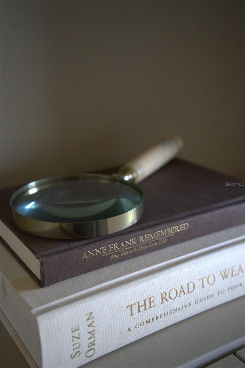 Image 9 of 47 For 4330 Meandering Bay