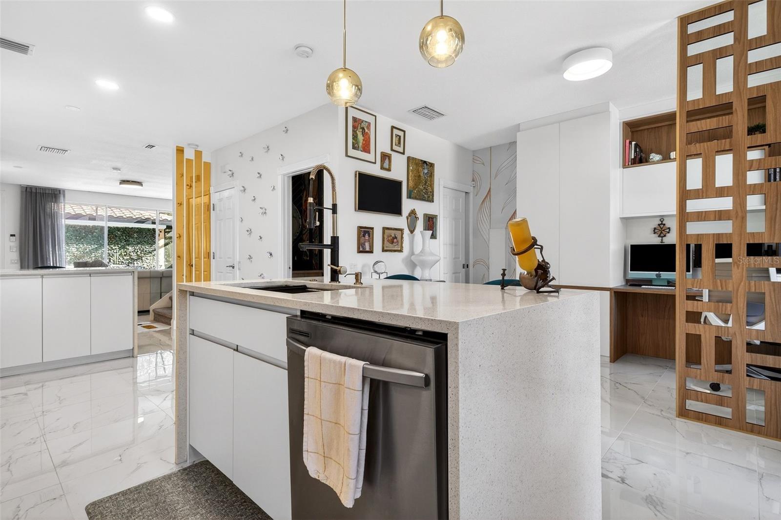 Image 10 of 74 For 11963 James Bay Drive