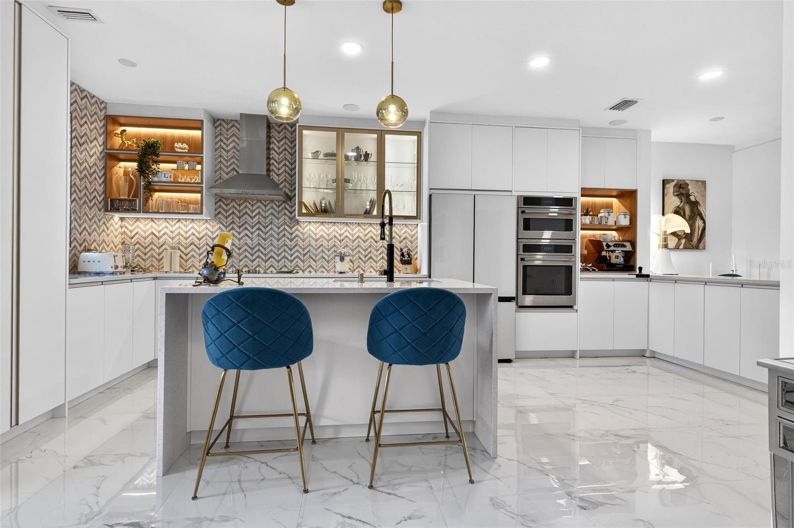 Image 15 of 74 For 11963 James Bay Drive