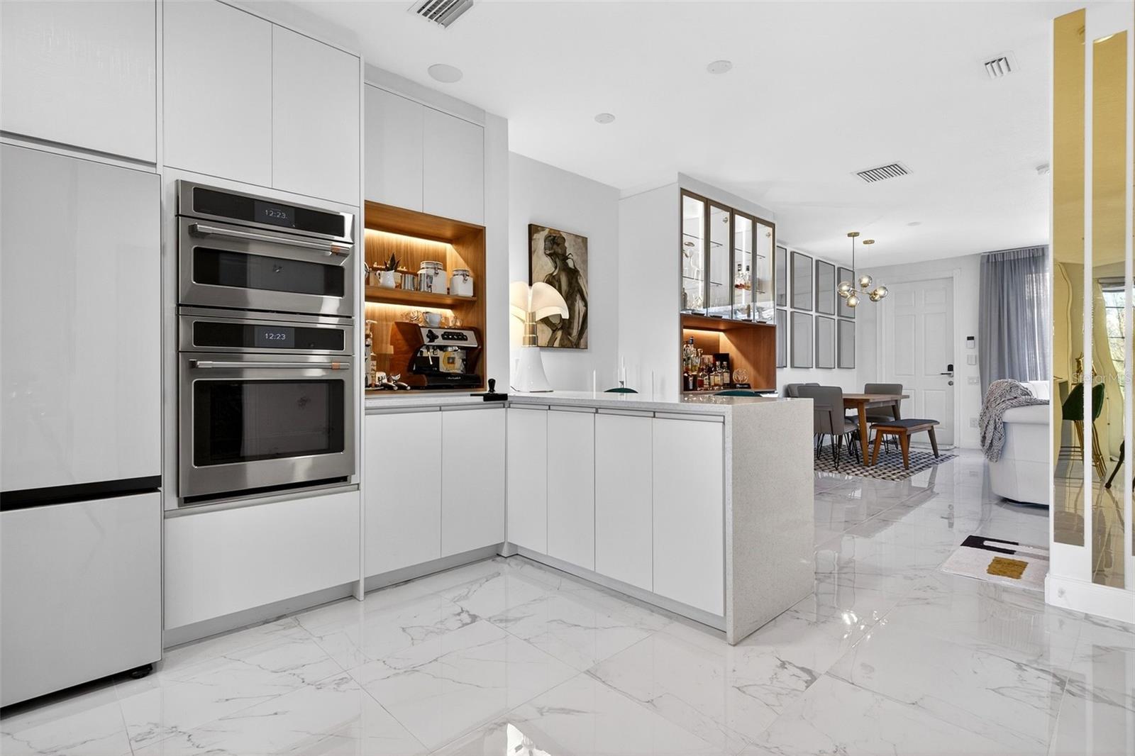 Image 16 of 74 For 11963 James Bay Drive