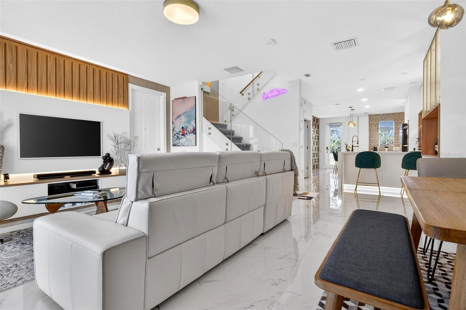 Image 27 of 74 For 11963 James Bay Drive