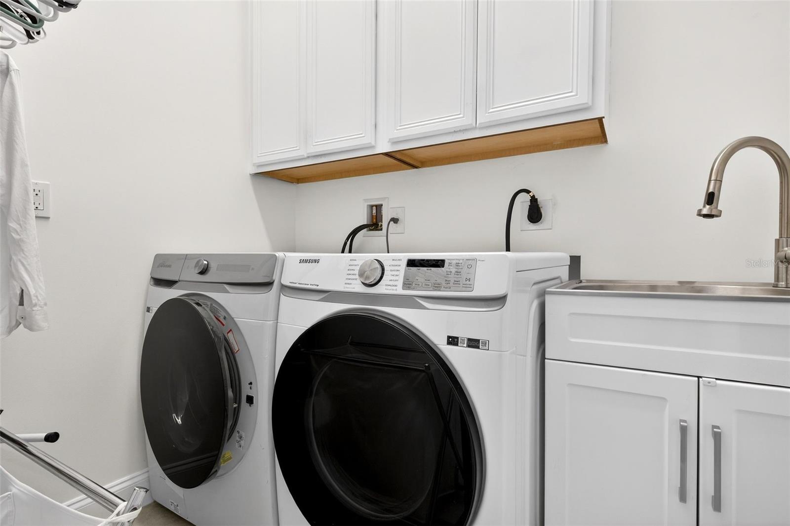 Image 50 of 74 For 11963 James Bay Drive