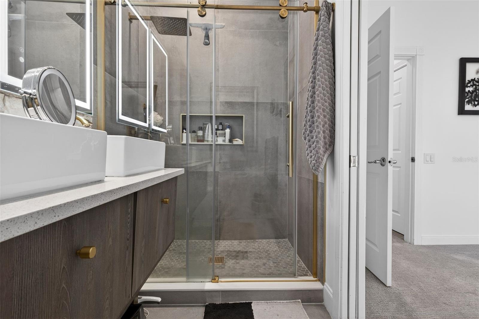 Image 58 of 74 For 11963 James Bay Drive