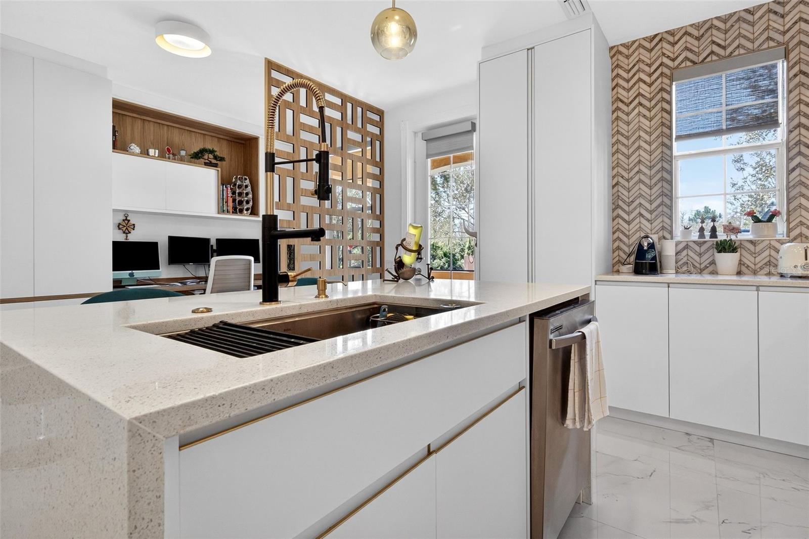 Image 8 of 74 For 11963 James Bay Drive