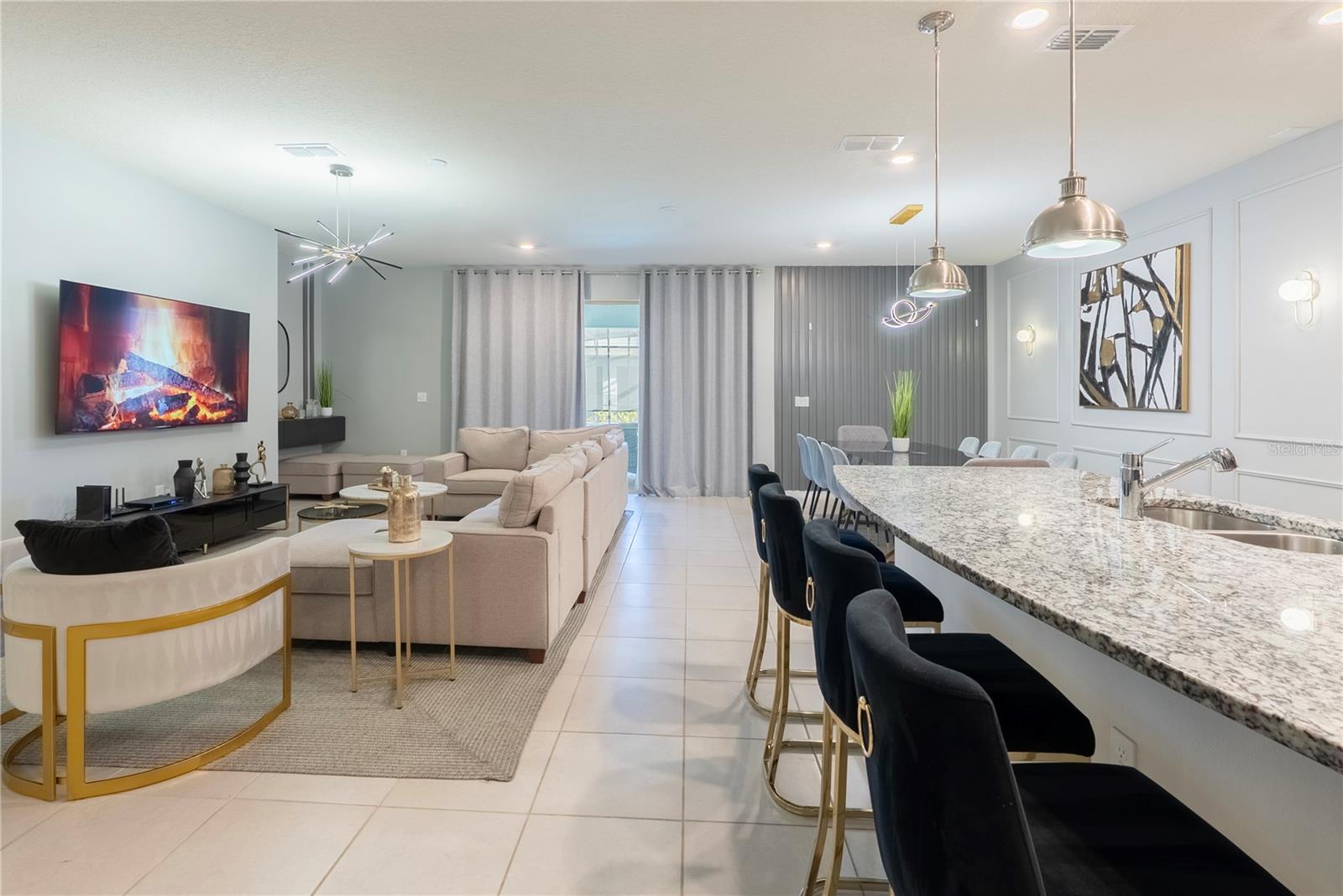 Image 23 of 100 For 4425 Kaipo Road