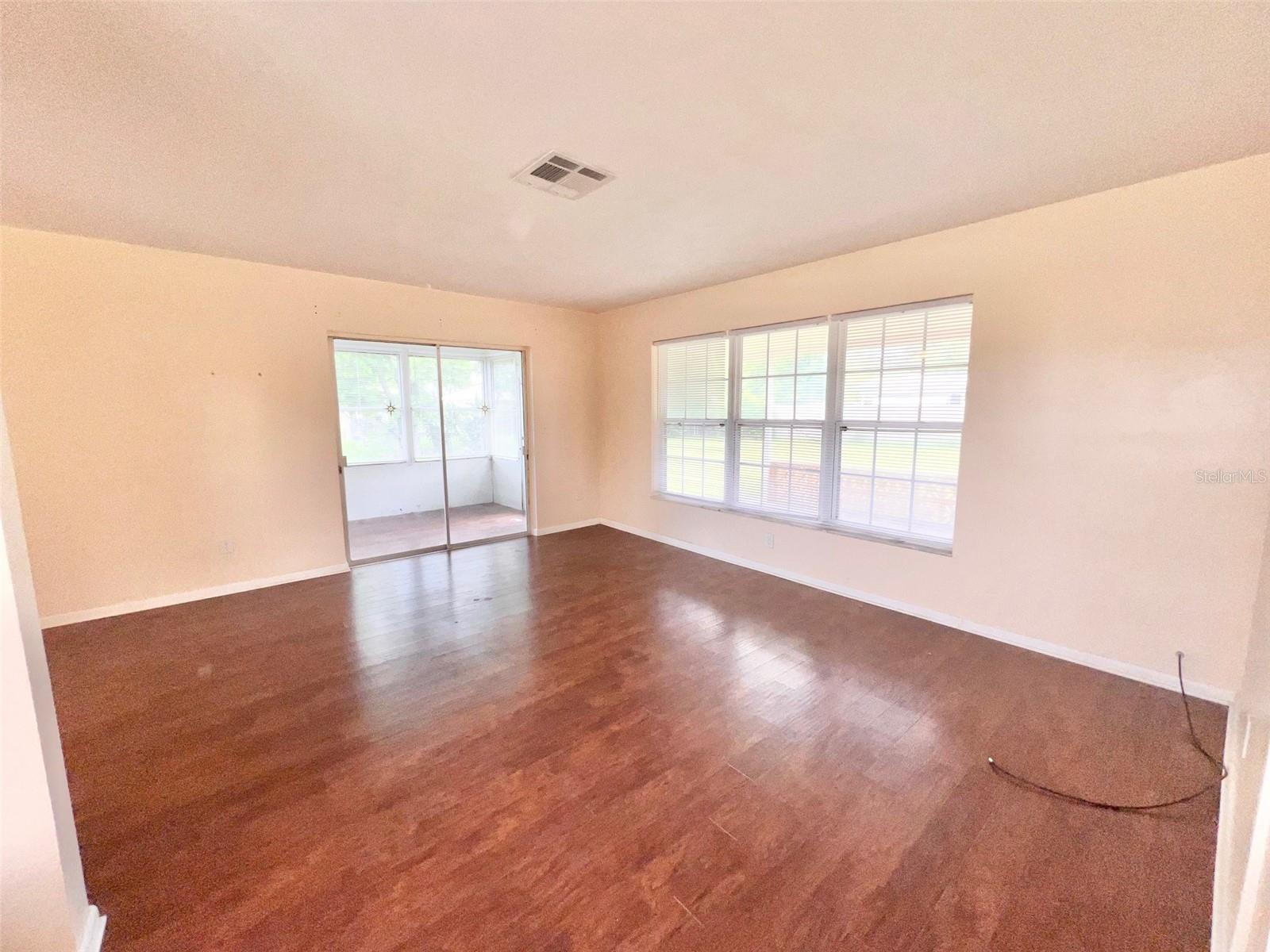 Image 8 of 21 For 1473 Piedmont Drive