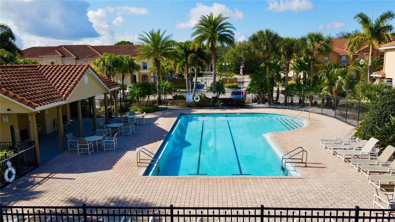 Image 23 of 30 For 5300 Paradise Cay Circle