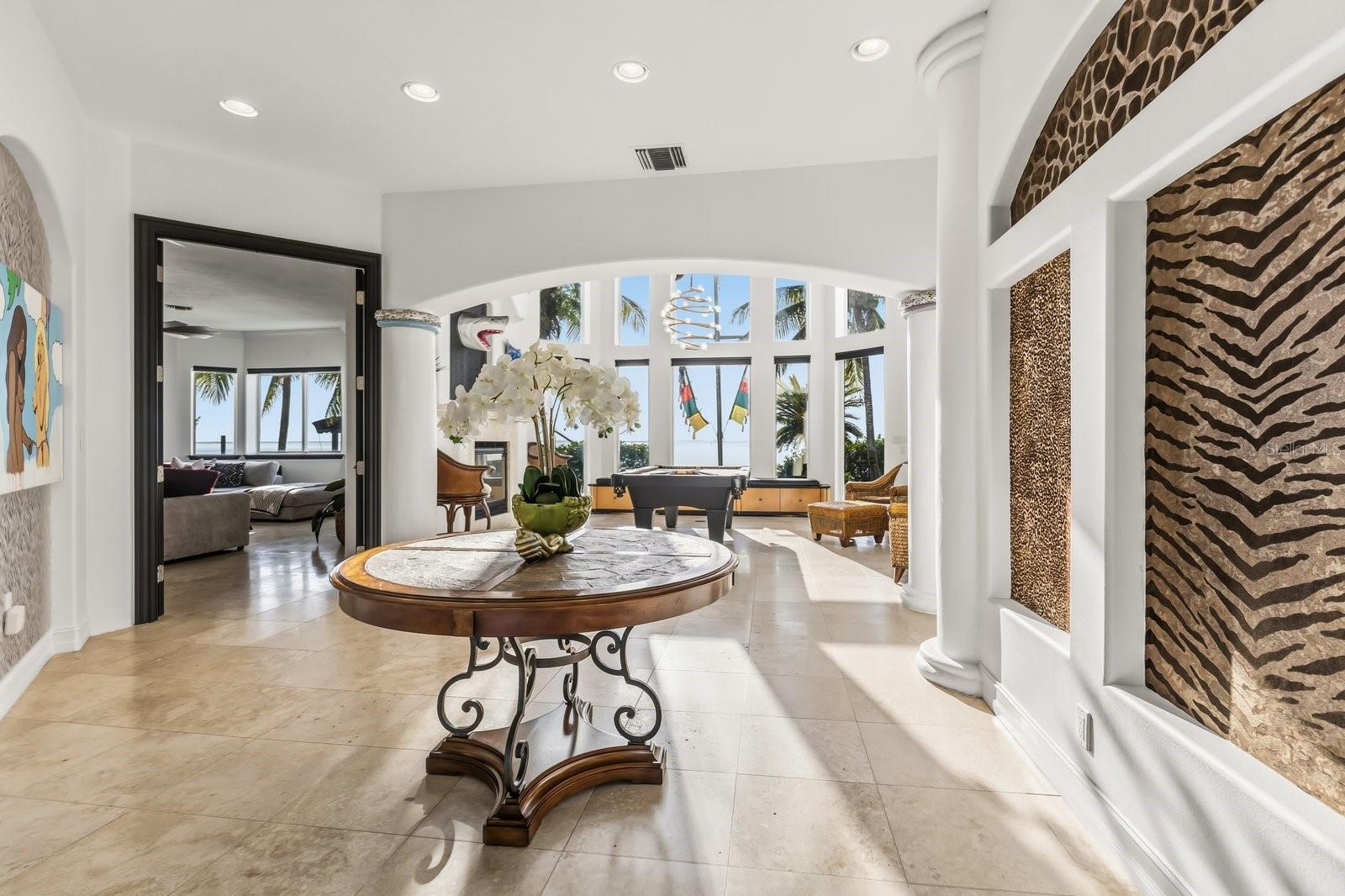 Image 11 of 74 For 2 River Falls Dr